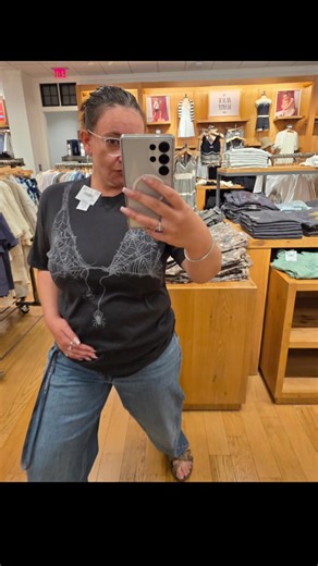 Burlesque with a Twist: Spider Tits Performance