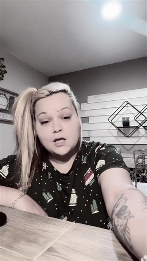 Megan Marie💋 (@meganwentzel0)’s videos with She Only Smokes When She Drinks - Album Version - Joe Nichols