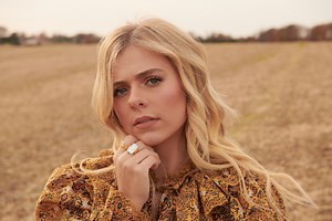 Anne Wilson Honors Her Late Brother: ‘You Were Everything to Me’ -