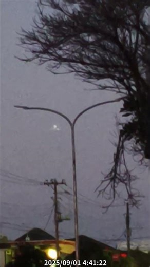 【UFOチャンネル】電線の上を超低空飛行で飛ぶ未確認飛行物体が⁈ #未確認超常現象 #alien#automobile #ufo361