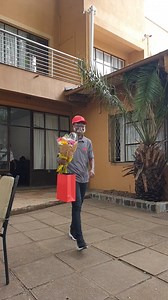 Selelo sa ga Seitebaleng re se utlwile! Ka #Rabachanaki o paletswe, re kopane le Seitebaleng a.k.a ST this morning go mo fa an early Valentine's Day present. #BringingGoodnessToLife with the sweetness of Pure Sugar le di ferras rachel 😊 #PoweredByPureSugar #BokomoBotswana #BringingGoodnessToLife | Official Bokomo Botswana