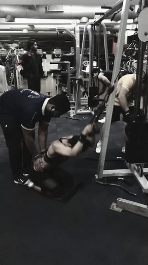 #a #backbenchersonflipkart #abbsworkout #abbschallenge #goldgym #gymgiirls