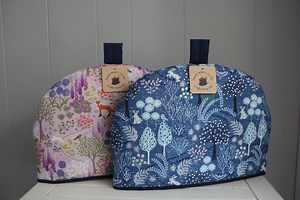 Handmade Insulated Tea Cosy: English Garden, Foxes & Robins - Etsy UK