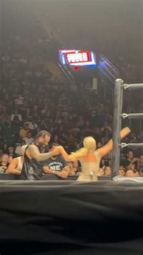 Jimmy Uso is a gentleman #wwe #wweraw #wwesmackdown