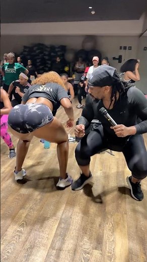 Walk and Squat Workout for Bigger GLUTES