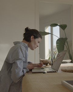 Über 2 Mio. unserer Kunden nutzen ihr persönliches Versicherungsportal bereits. Rund um ihre Versicherungen. Rund um die Uhr. ✅ So einfach und schnell funktioniert es. | Allianz Deutschland