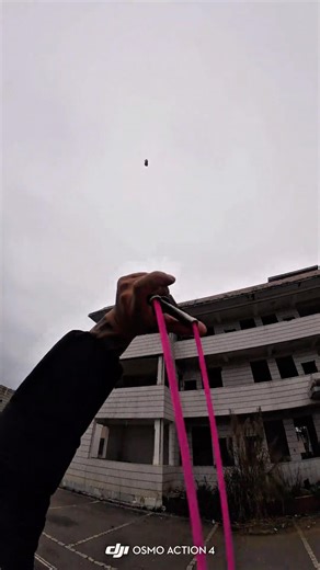 Slingshot Speed Shooting – Too Fast to See 👀