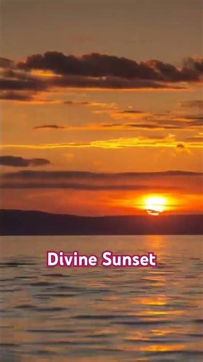 Don't miss the mesmerizing sunset by the sea #Sunset #nature #Peace #SeaView #Oceaneyes #shorts