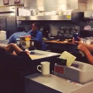 1.8M views · 29K shares | I love Waffle House | Roblé | Facebook