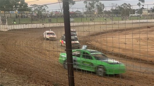 Simpson Sisters Racing on Reels