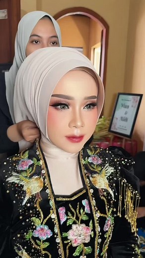 Lia Wedding Sidoarjo (@liaweddingsidoarjo)’s videos with Min Awel Dekika - Elissa & Saad Lamjarred