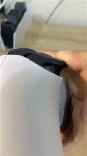 PS5 adaptive triggers