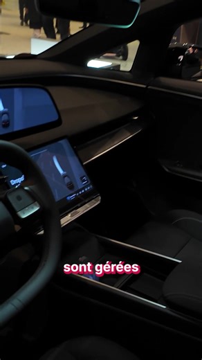 1.9K views · 11 reactions | Uber lance un TAXI sans chauffeur 烙 #Uber #RobotTaxi #CES2026 #VoitureAutonome | Clubic | Facebook