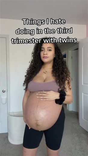 141K views · 905 reactions | This belly is in the way of everything and then my backcstarts hurting a bit! #twinpregnancy #duemay2023 #pregnantwithtwins #highriskpregnancy #thirdtrimester #pregnancy #twinmom | Twin Pregnancy Journey | Facebook