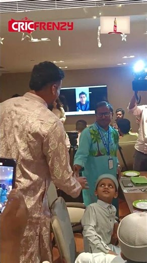 'ইফতার উইথ চ্যাম্পিয়ন' অনুষ্ঠানে সুবিধাবঞ্চিত শিশুদের সঙ্গে ইফতার সারলেন তাসকিন আহমেদ