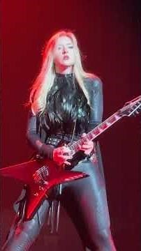 Anna Cara Guitar Solo San Antonio TX 041426 #annacara ‪@AnnaCara1‬ ‪@AliceCooper‬ #alicecooper