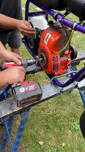 The old lawnmower powered mini bike #backyardbikepark #kirby #minibike #oldschoolcool #fun #justforlaughs #soundscrisp #petrolhead #smallengines #diyfun