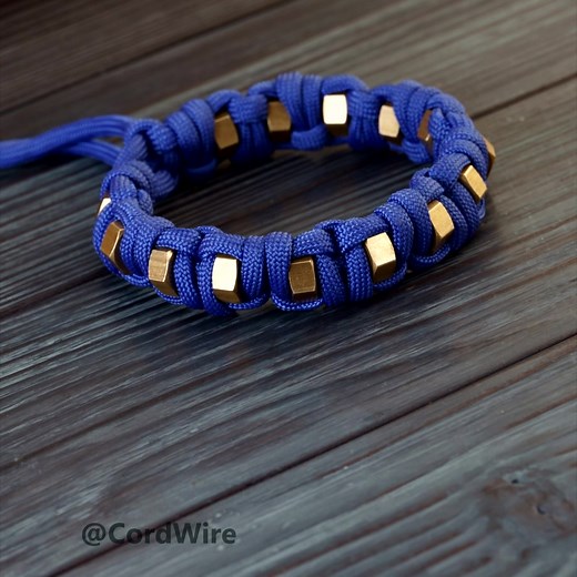 Hex Nuts Half Hitch paracord bracelet #paracordbracelet #paracord #bracelet #paracordcrafts