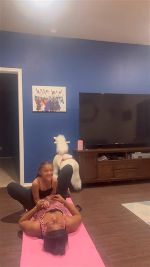 Mommy and daughter poses. Fun but not as easy as I thought it would be. I don’t own the rights to this music | Erin Hollis