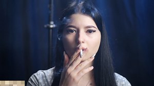 俄罗斯美女^_^#Smoking girls#抽烟美女