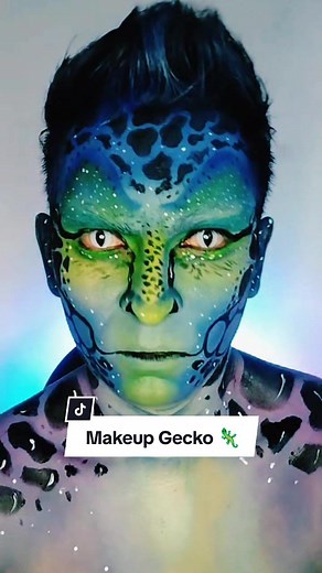 Gecko-Inspired Animal Print Makeup Tutorial