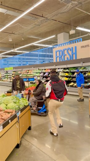 WALMART VIBES (Tysons Corner, VA) 🌟💫🔥 Back To Our Regular Scheduled Program To Finish The Year!