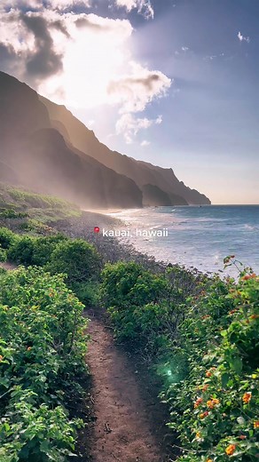 Exploring Kalalau: An Epic Hiking Adventure in Kauai, Hawaii