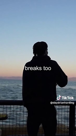 La Vida es Como el Océano: Reflexiones de Daydrian Harding