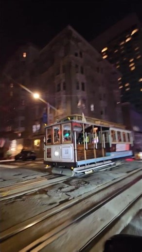 CABLE CARS, SAN FRANCISCO, CALIFORNIA