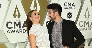 Alan Bersten Trolls Hannah Brown in the Most Adorable Way