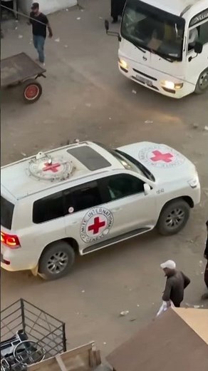 Red Cross vehicles go into Gaza