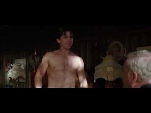 Bruce does pushups batman begins