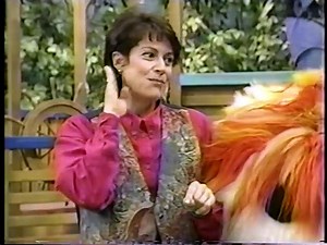 Sesame Street - Zoe Wants a Pet