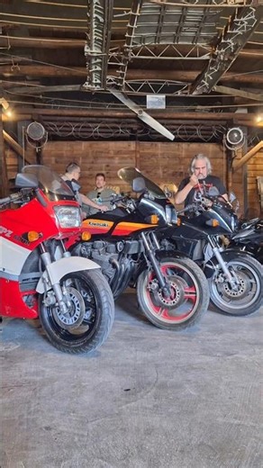 Garage Days 8! Ολοι ηταν υπεροχοι! Και του χρονου! #chania #moto @KOKKINAFEGARIA