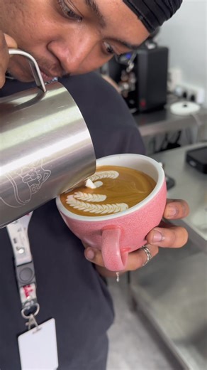 Late Santa's Latte Art Tutorial for Coffee Lovers