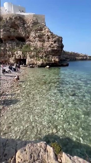 Polignano a Mare, Italy: The Charming Town Above the Sea #travel #italy #polignanoamare#puglia