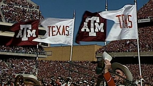 Texas band plays 'Amazing Grace' in remembrance of A&M students
