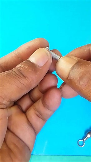 ‎Fishing hook hacks great idea! #diy #hacks #tricks #fishingknot #fishing