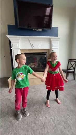 Red Rover Vs The Grinch #shorts