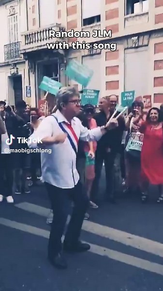 Melenchon kiffe Paloma Blanca : un moment unique
