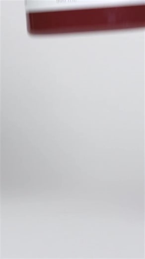 This captivating scarlet red hue finds its inspiration in the Tartan pattern of the Fusion™ Mineral Paint family. Rooted in Scotland, it serves as a fitting tribute to their rich heritage. As our featured Colour of the Week, we invite you to share your creative projects painted in this captivating colour. We look forward to seeing your creations! #colouroftheweek #fusionhighlander #furnitureflip #fusionmineralpaint #paintitbeautiful #diyprojects