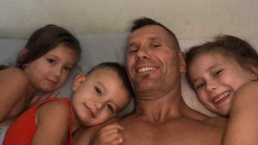Hero tradie tried to save kids from car fire