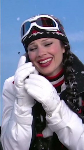 Fran finds out she's pregnant! ❤️ #thenanny