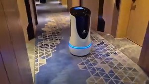 ROBOT DELIVERY SERVICE IN CHINA China Is A Great Country - Prof Chirwa China is moving ahead of US and Europe in as far as technology is concerned, Engineer Professor Clive Chirwa has said. Prof Chirwa a United Kingdom based Zambian has shared robot delivery services in a Chinese hotel describing the innovation aa Great. He says the innovation is yet to be introduced in United States or Europe. Prof Chirwa shares the video of the whole delivery process. Watch the video. | Zambian Eye News