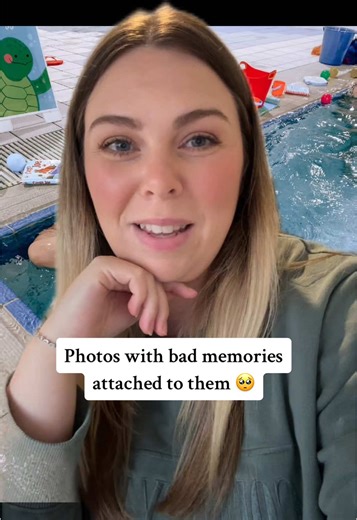 This photo came up in my memories so thought I’d share the story behind it as I always think about it when I see it 😢 I’ve always been a makeup and hair girly, and no one should be made to feel this way being in such a vulnerable position postpartum 😢 even if I wanted to do full glam and an up do - it shouldn’t have been pointed out 🥺 #postpartumbody #postpartumjourney #memories