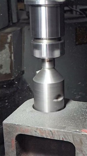 Cnc mill in cast iron #cncmill #yahyaengineeringservices