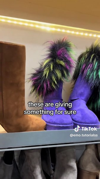 Thrifting as an Emo/Scene Kid: Exploring Scenecore Treasures