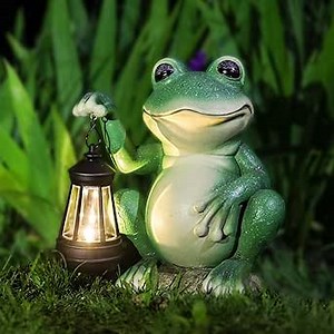 IOKUKI Solar Garden Statues Frog,Outdoor Statues with LED Lantern,Frog Garden Figurine Lights,Garden Decor for Outside Patio,Yard,Lawn Housewarming Gifts