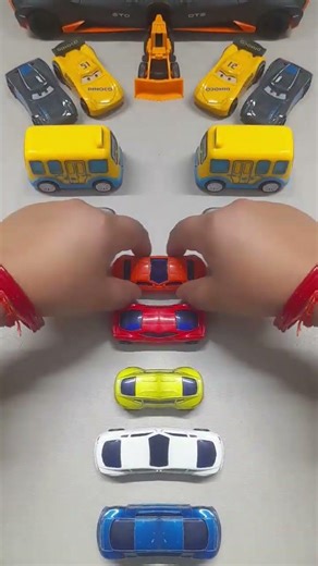 Ballerina Lololo yellow 💛 mini bus and metal mini Cars Collection #toys