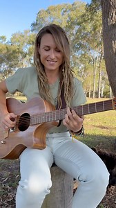 I played Flame Tree with the puppies in the paddock today. They did all the work, as per usual 😆🐶🦘If you haven’t heard it yet, check it out on Spotify ➡️ https://linktr.ee/majelenstreaming 🎶Hope you’ve had a great end to the week! 💛 #acoustic #guitar #guitarlife #vocalist #singer #lgbt #comingout #comingoutstory #wlw #truth #guitarshred #girlscanplaytoo #womeninmusic #fyp Cole Clark Guitars D'Addario and Co. Liondance Records | Majelen